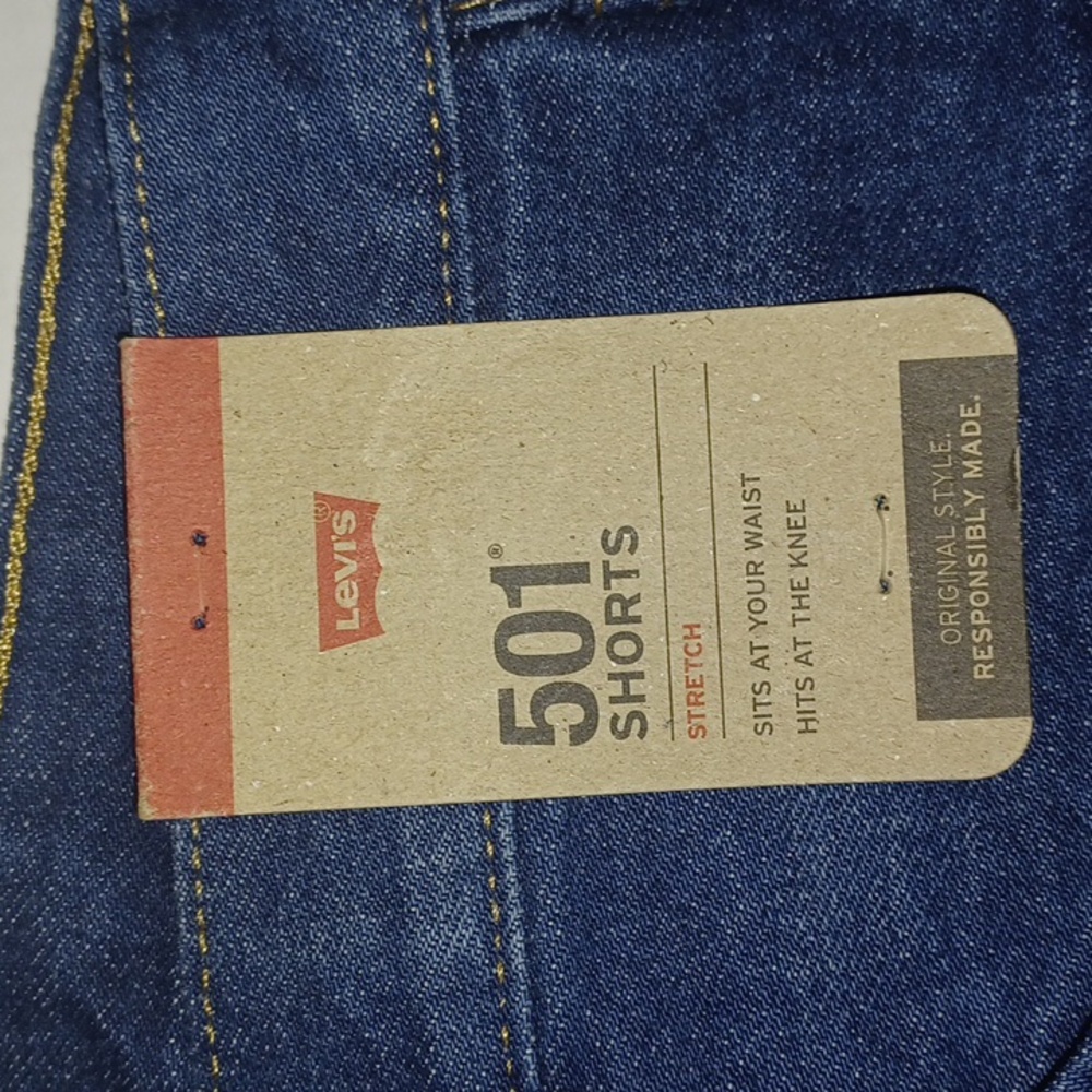 Levi's 501 Original Button-Fly Shorts  NWT - Picture 2 of 10